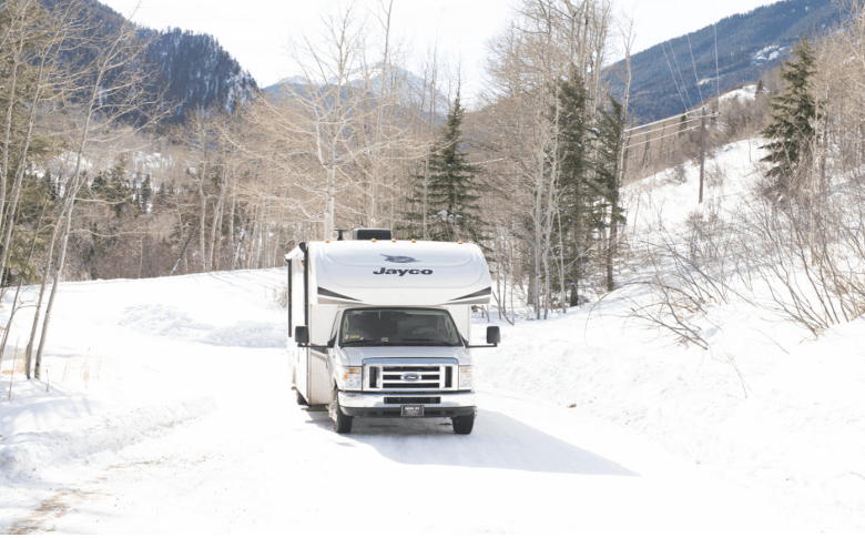 How To Live Full-Time in An RV In the Winter