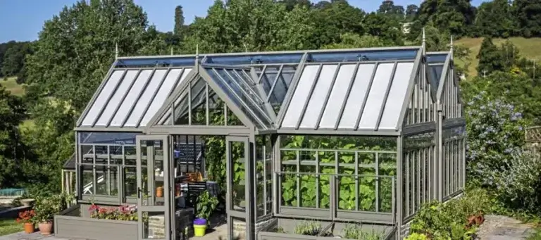 How to Choose the Perfect Lean-to Greenhouse for Your Garden