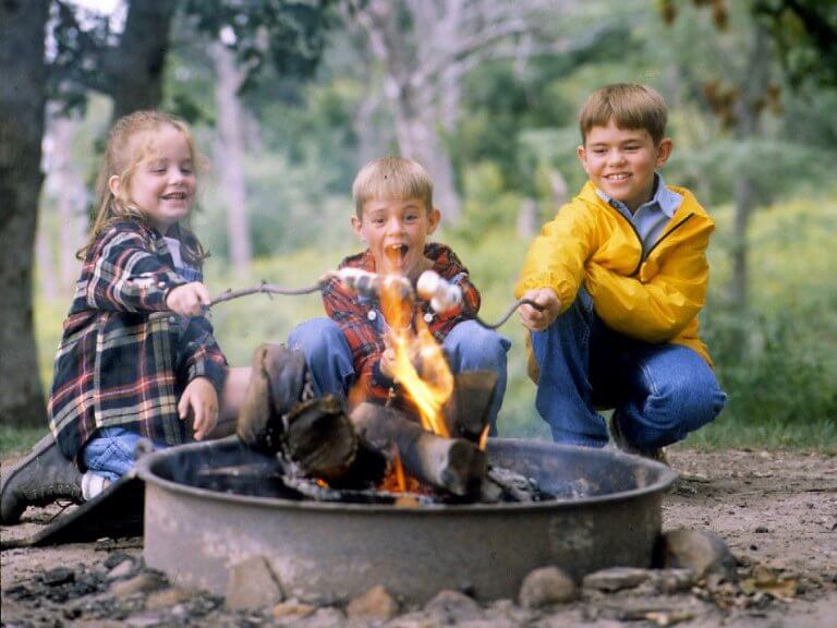 Camping with Young Kids? 5 Creative Ways to Keep Them Entertained