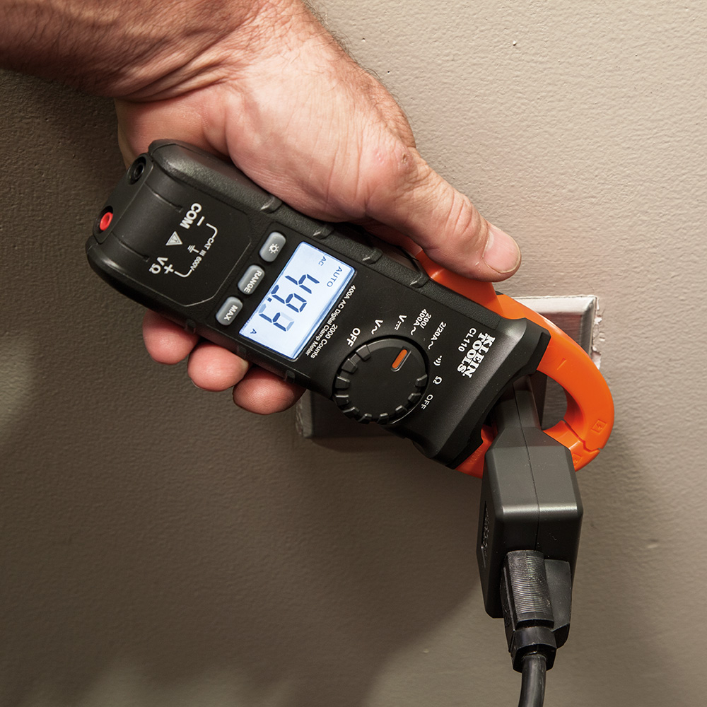Measure Amperes Consumption with a Clamp Meter