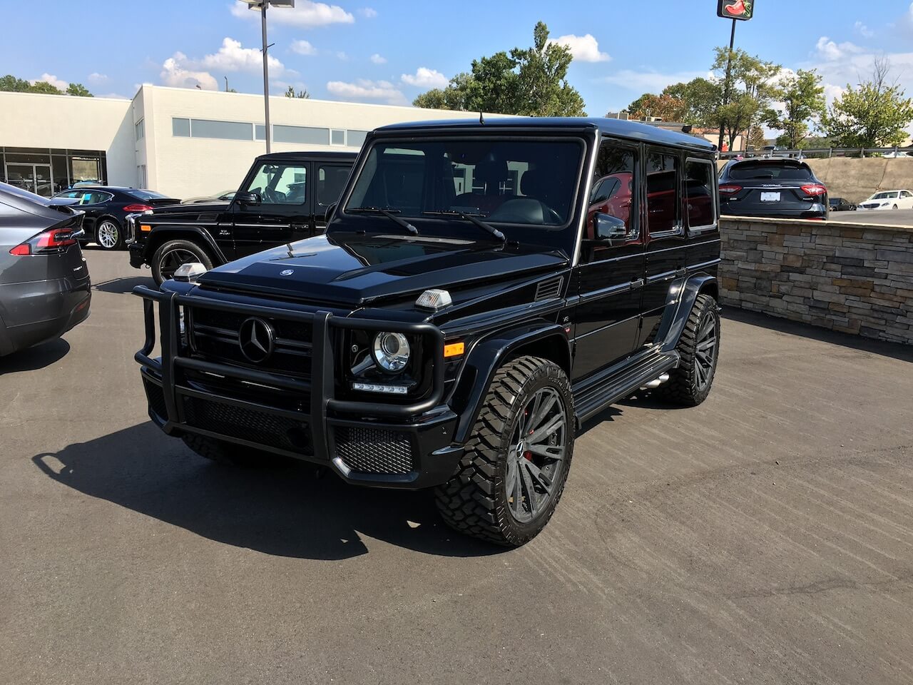 Reasons to Rent a Mercedes G-Wagon