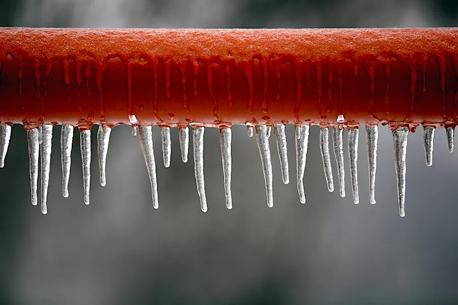 Tips to Save Fresh Water in RV Storage Tank from Freezing