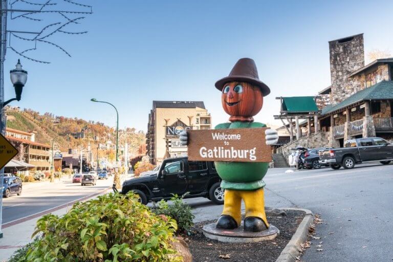 Experience the Magic of Gatlinburg: Tips for Planning a Memorable Weekend