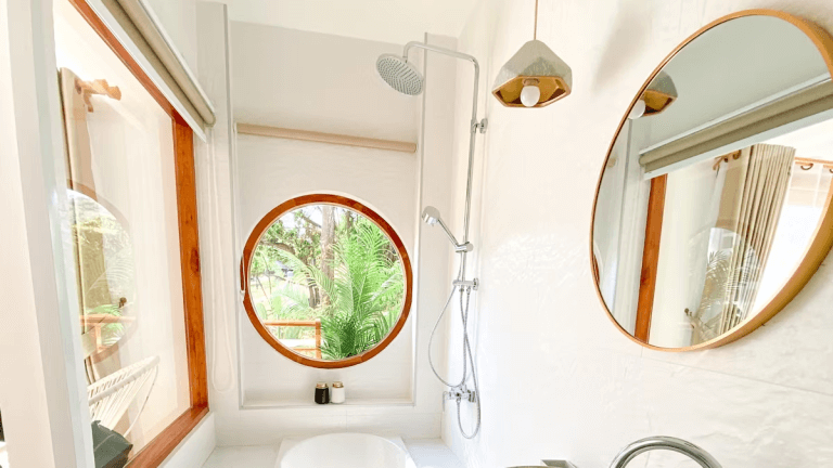 23 Innovative Tiny House Bathroom Ideas